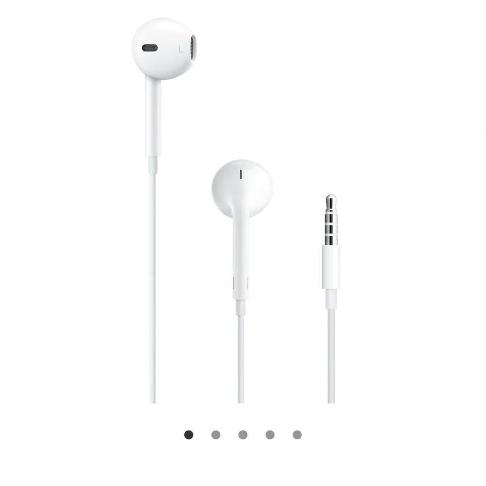 Apple Earpods with 3.5mm Headphone Plug (NWT)